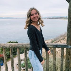 Meet your Posher, Annie